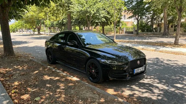 Jaguar Xe