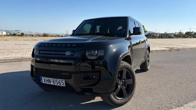 Land Rover Defender 2022