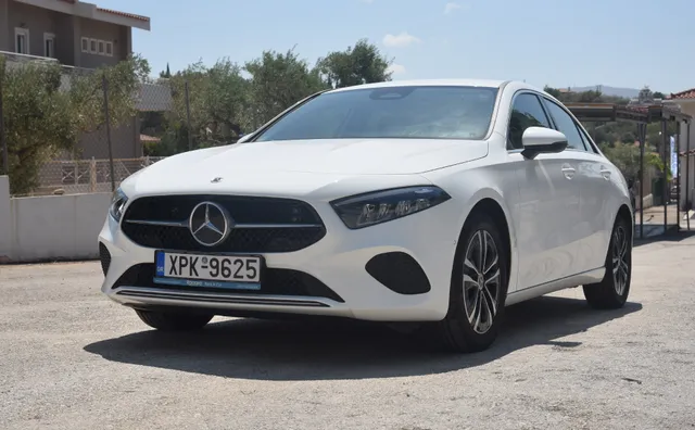 Mercedes-Benz A180