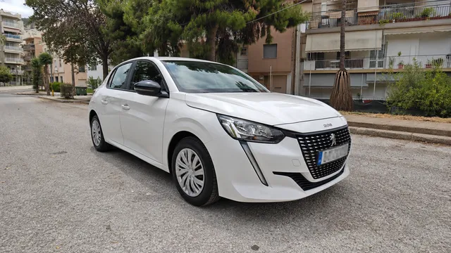 Peugeot 208 2022